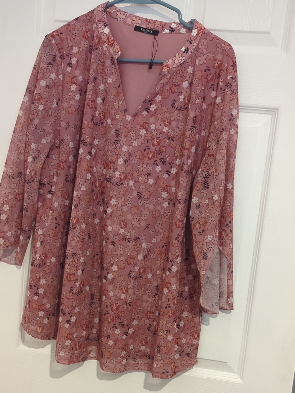 Pink Floral V-Neck Long Sleeve Tunic Top